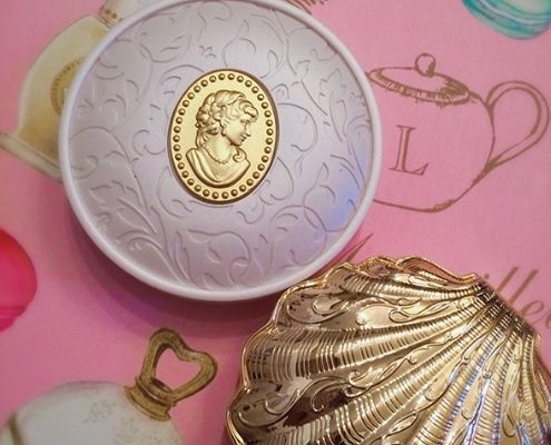 ラデュレ 色白肌に見せる プレストパウダー が新登場 持ち歩きやすいサイズも便利なコスメの口コミをチェック ふぉーちゅん Fortune