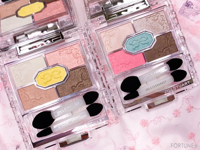 JILL STUART アイシャドウパレット リボン柄 ジルスチュアート ビューティ、新アイシャドウ＆チークカラーを重ねて