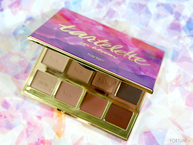 日本初上陸》tarte™(タルト)の大人気12色アイシャドウパレット『タルト
