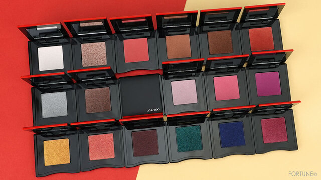 〈SHISEIDO 2021夏〉新感覚テクスチャーの新作コスメ『ポップ パウダージェル アイシャドウ』全18色を比較!