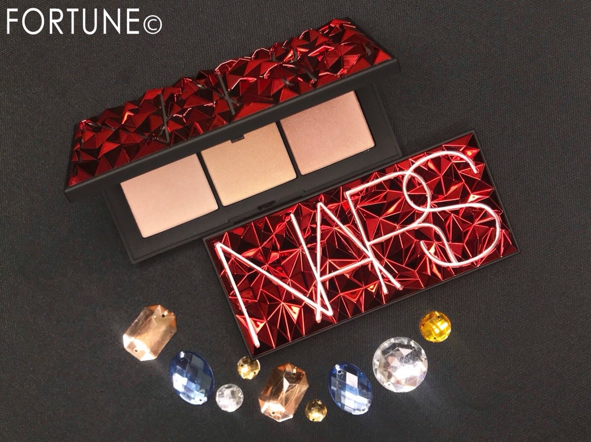 11 22発売のnars 2018クリスマスコフレ をまとめてチェック リップ チーク ハイライトなど反逆心をくすぐるラインナップが登場 ふぉーちゅん Fortune