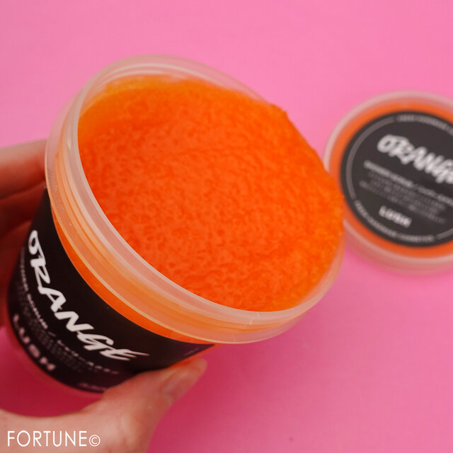 LUSH(ラッシュ)2020クリスマス限定コスメ/シトラス シャワースクラブ<ボディスクラブ>