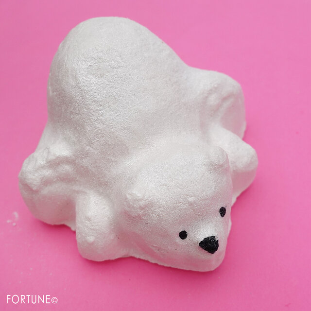 LUSH(ラッシュ)2020クリスマス限定コスメ/ポーラーベア プランジ <バブルバー>