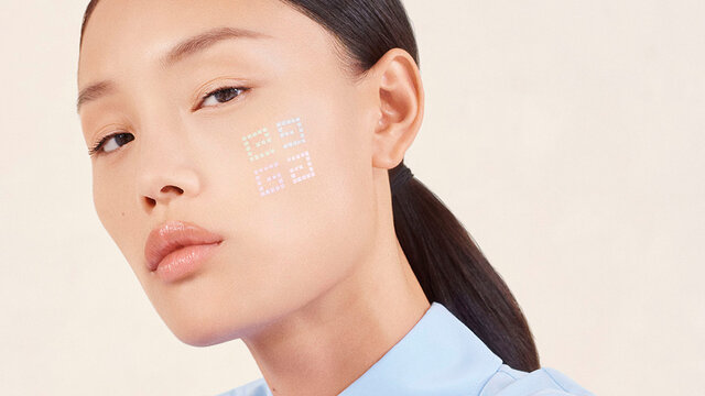 GIVENCHY(ジバンシイ)プリズム・リーブル