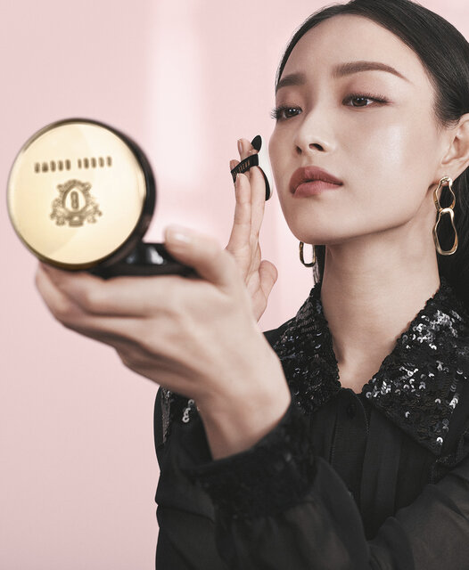BOBBI BROWN(ボビイ ブラウン)インテンシブ スキン セラム クッション ファンデーション