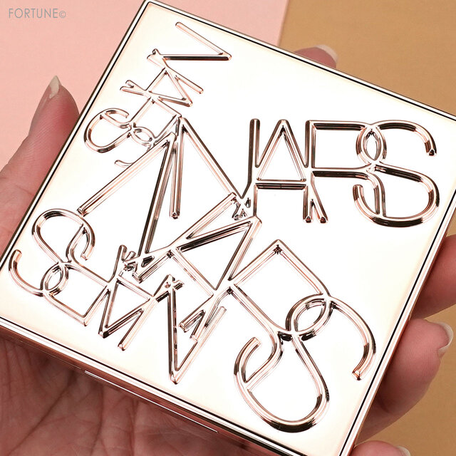 ナーズ/NARS アンインヒビテッド アイシャドーパレット