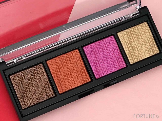 REVLON/レブロン ソー フィアス!プリズマティック パレット