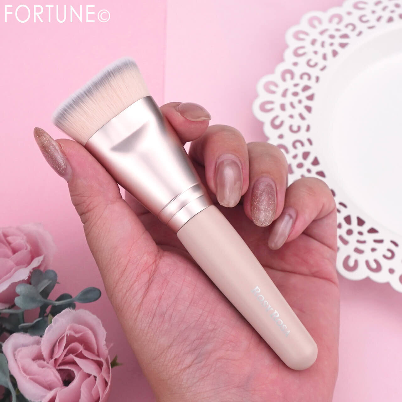 ROSY ROSA（ロージーローザ）　『マルチファンデブラシ PK　』