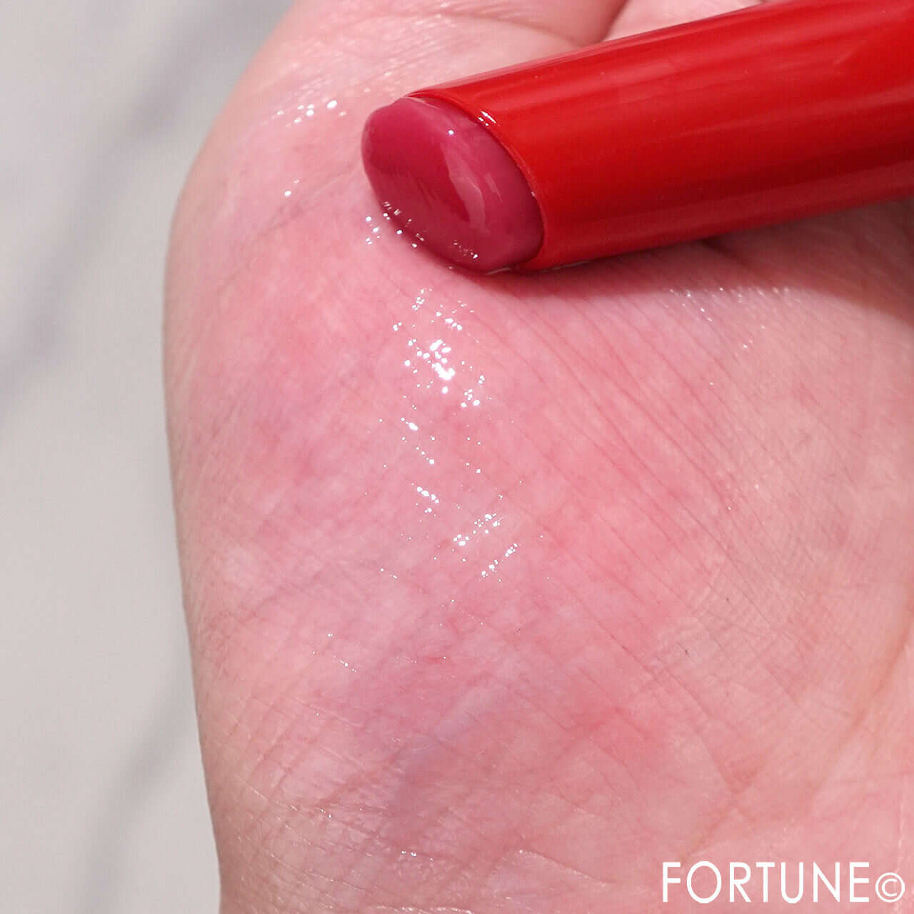 ettusais（エテュセ）　　『エテュセ　リップエッセンス　ホット』