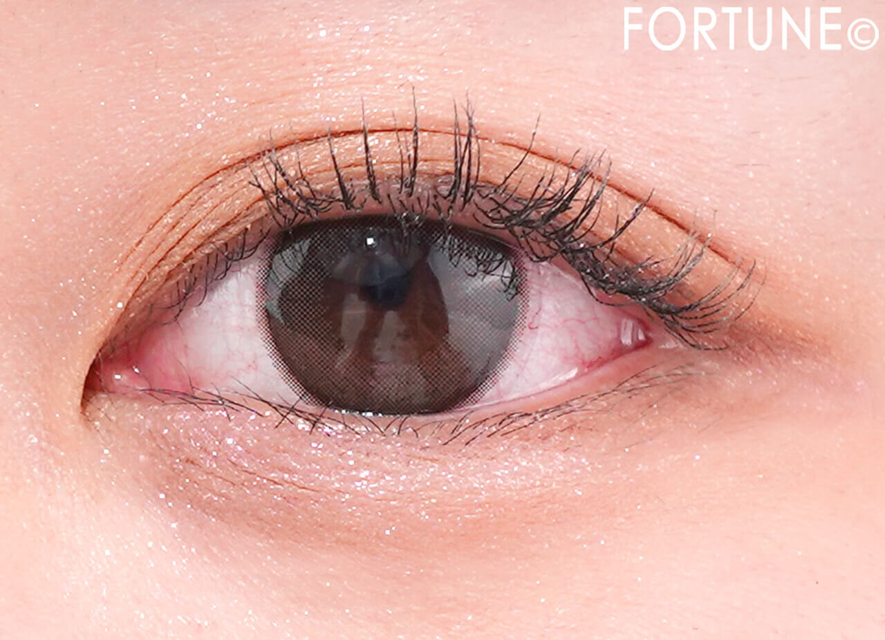 ettusais（エテュセ）　『エテュセ　アイエディション　（カラーパレット）』　23 スノウピンク