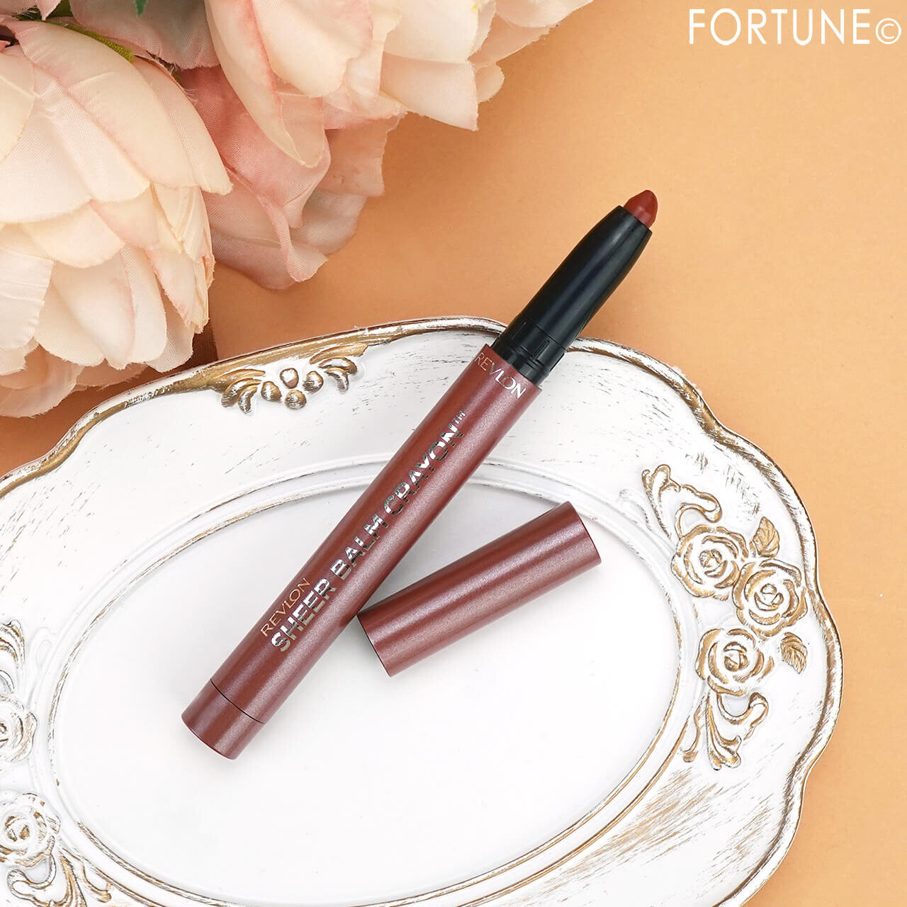 REVLON（レブロン）　シアーバームクレヨン（13 ローステッドアップル）