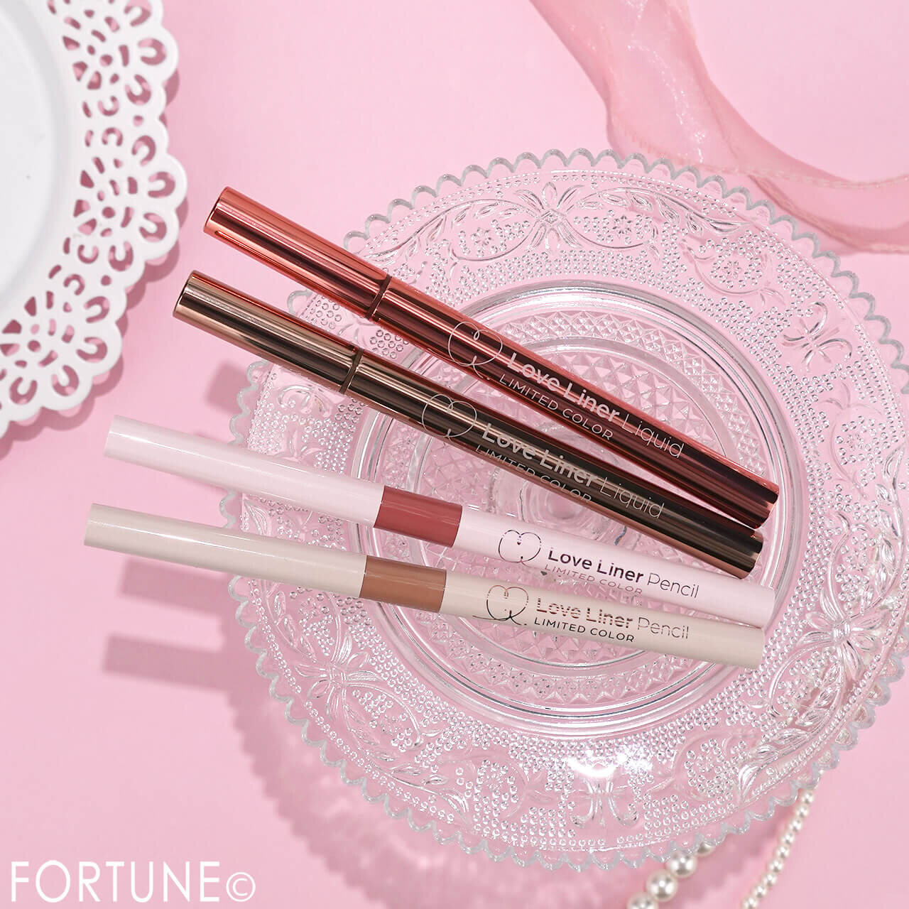 Love Liner（ラブ・ライナー）　2025年冬限定新作　『リキッドアイライナーR5　極細筆』『クリームフィットペンシルR　極細楕円芯』