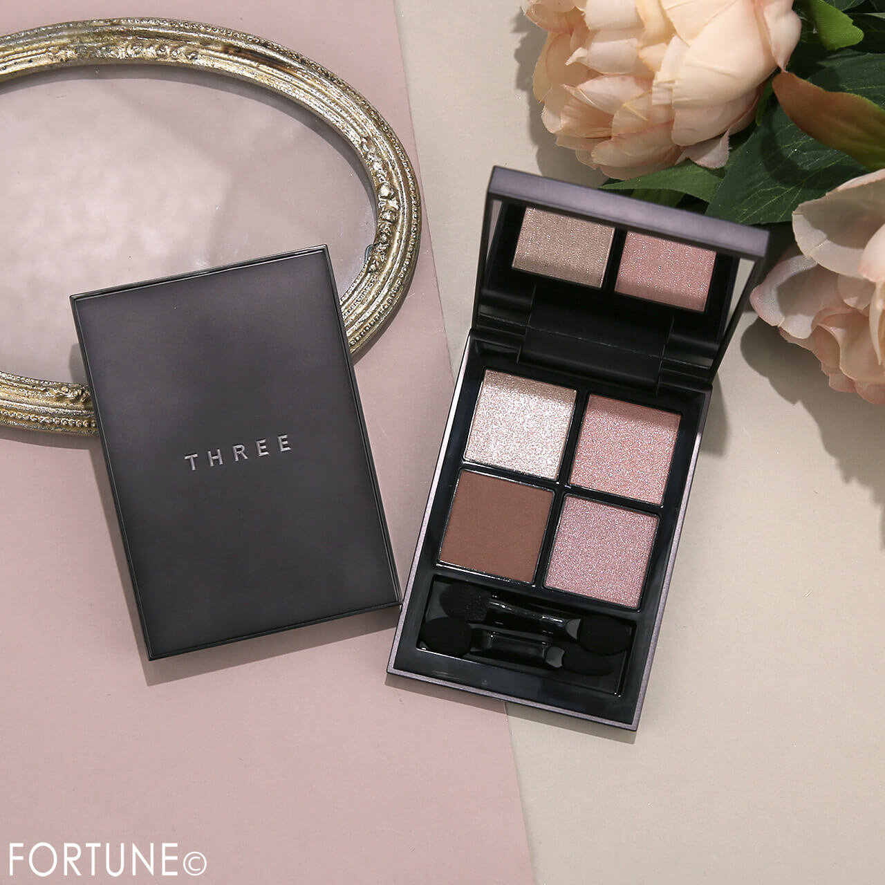 THREE（スリー）　『THREE スターゲージングアイシャドウクアッド』