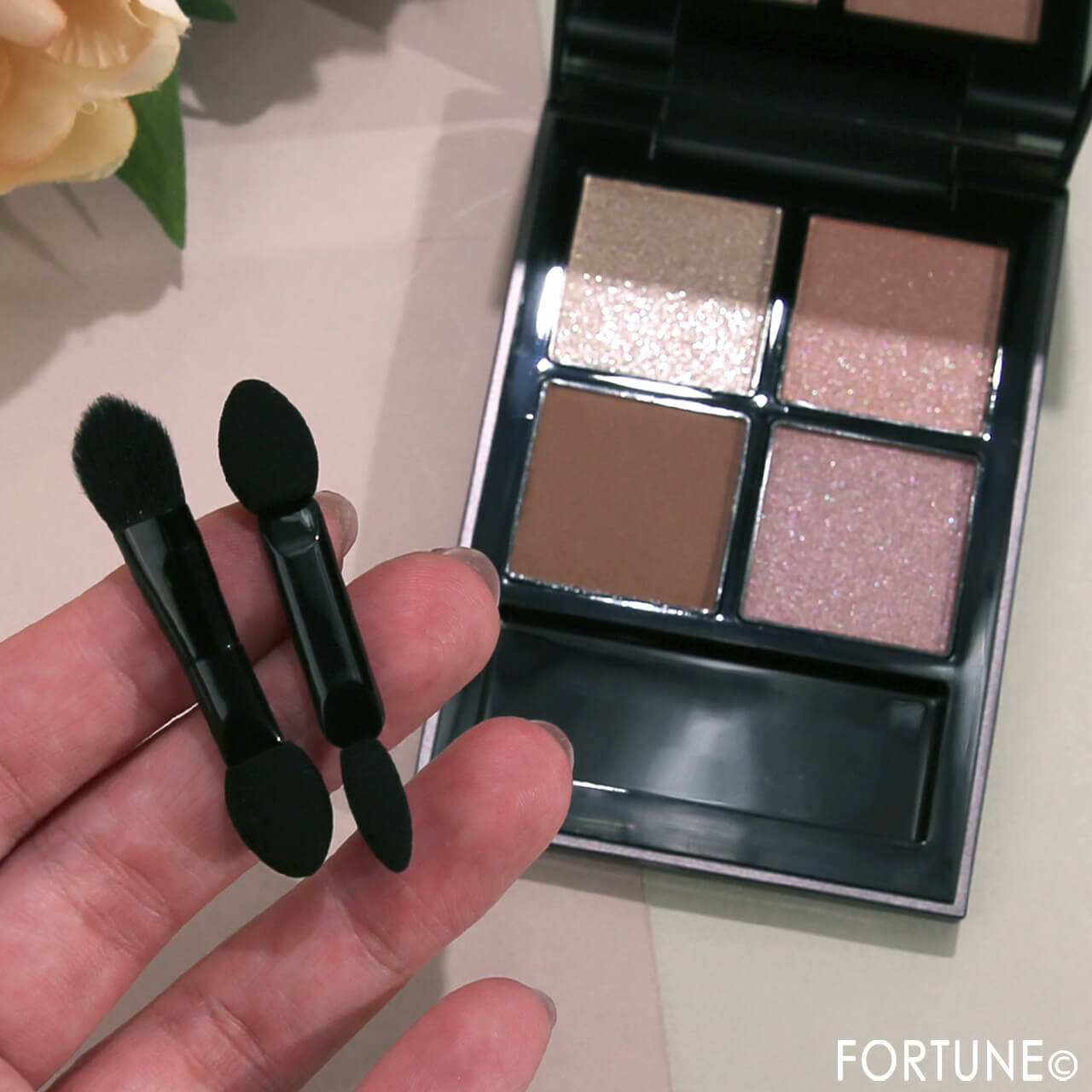 THREE（スリー）　『THREE スターゲージングアイシャドウクアッド』