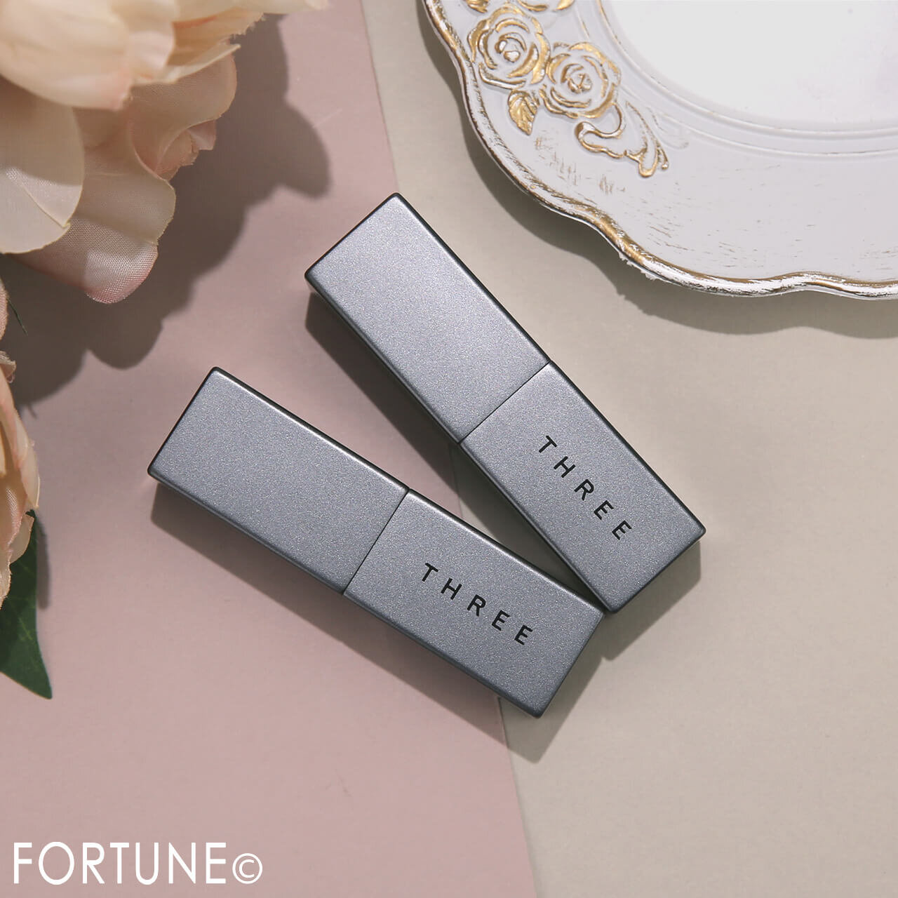 THREE（スリー）　『THREE ドリームオン アリューリング リップスティック』