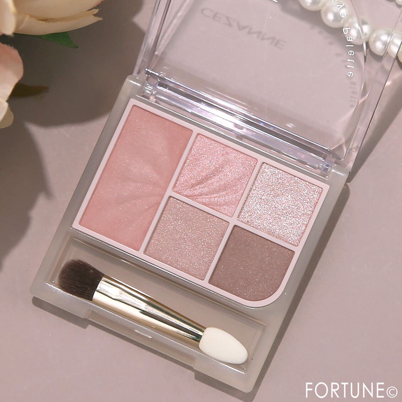 CEZANNE（セザンヌ）　『セザンヌ　フェイスアイパレット』