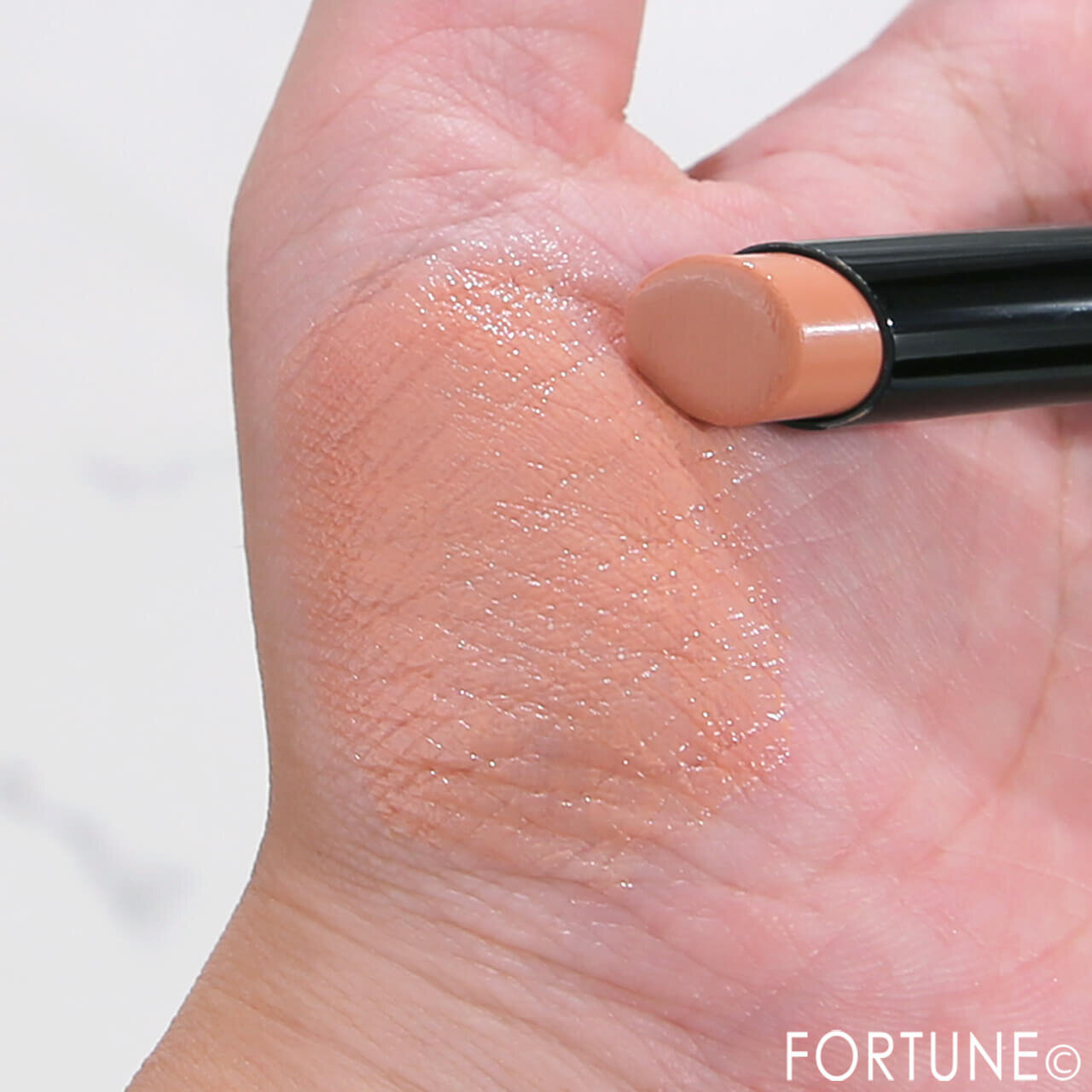 KATE（ケイト）　『ケイト　リップモンスターカラートナー』