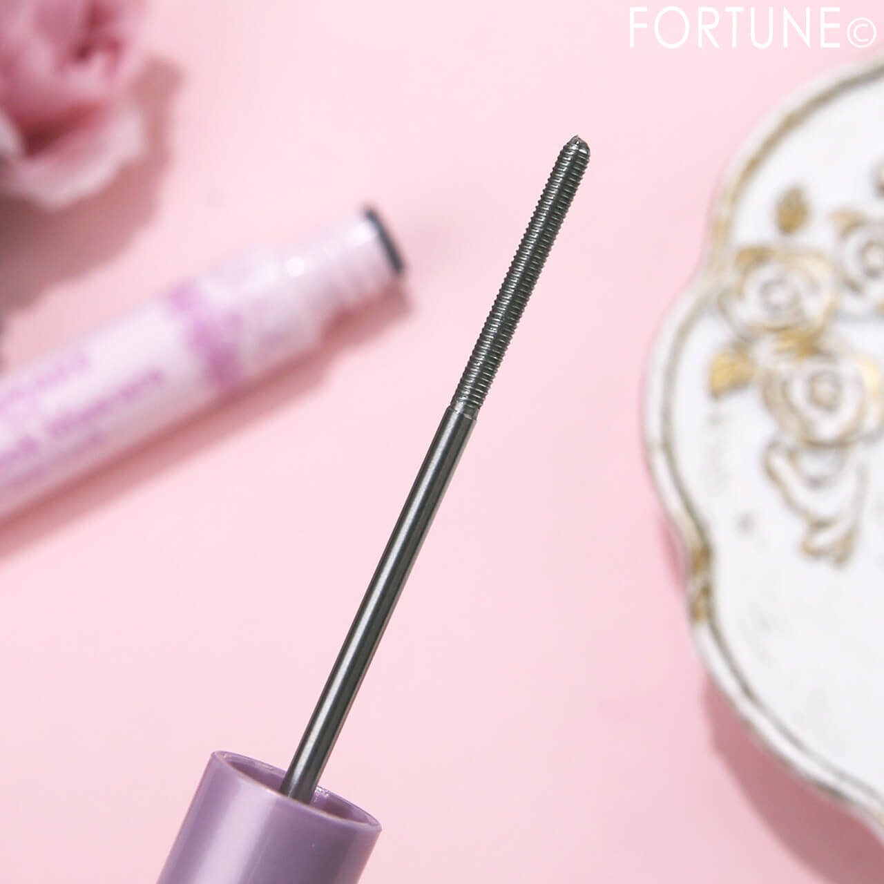 CANMAKE（キャンメイク）　『メタルックマスカラ～クリアルック～』