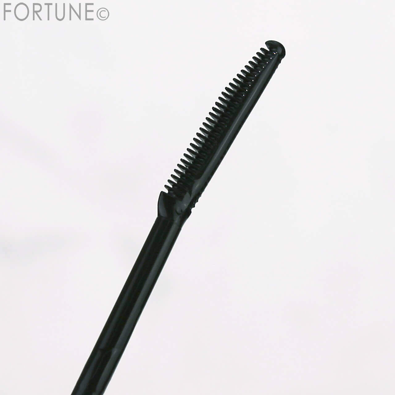 CANMAKE（キャンメイク）　『梳かせるマスカラリムーバー』