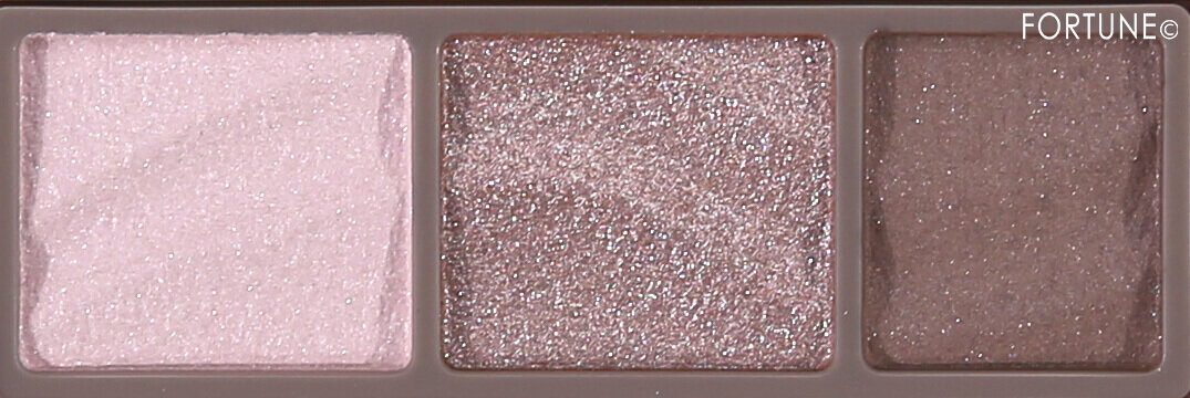 CEZANNE（セザンヌ）　『セザンヌ　ライティングアップアイシャドウ』　　03