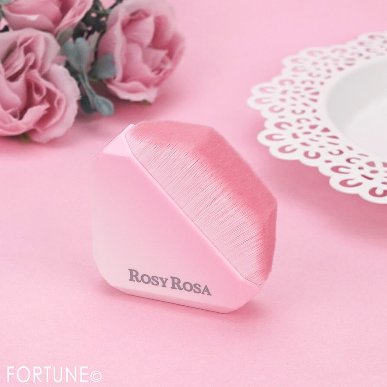 ROSY ROSA（ロージーローザ）　　『スタンディングフェイスブラシ』