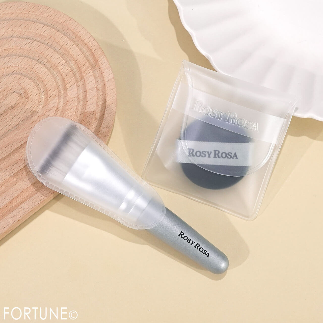 ROSY ROSA（ロージーローザ）　『マルチファンデブラシ＆パフ＜プチサイズ＞』　