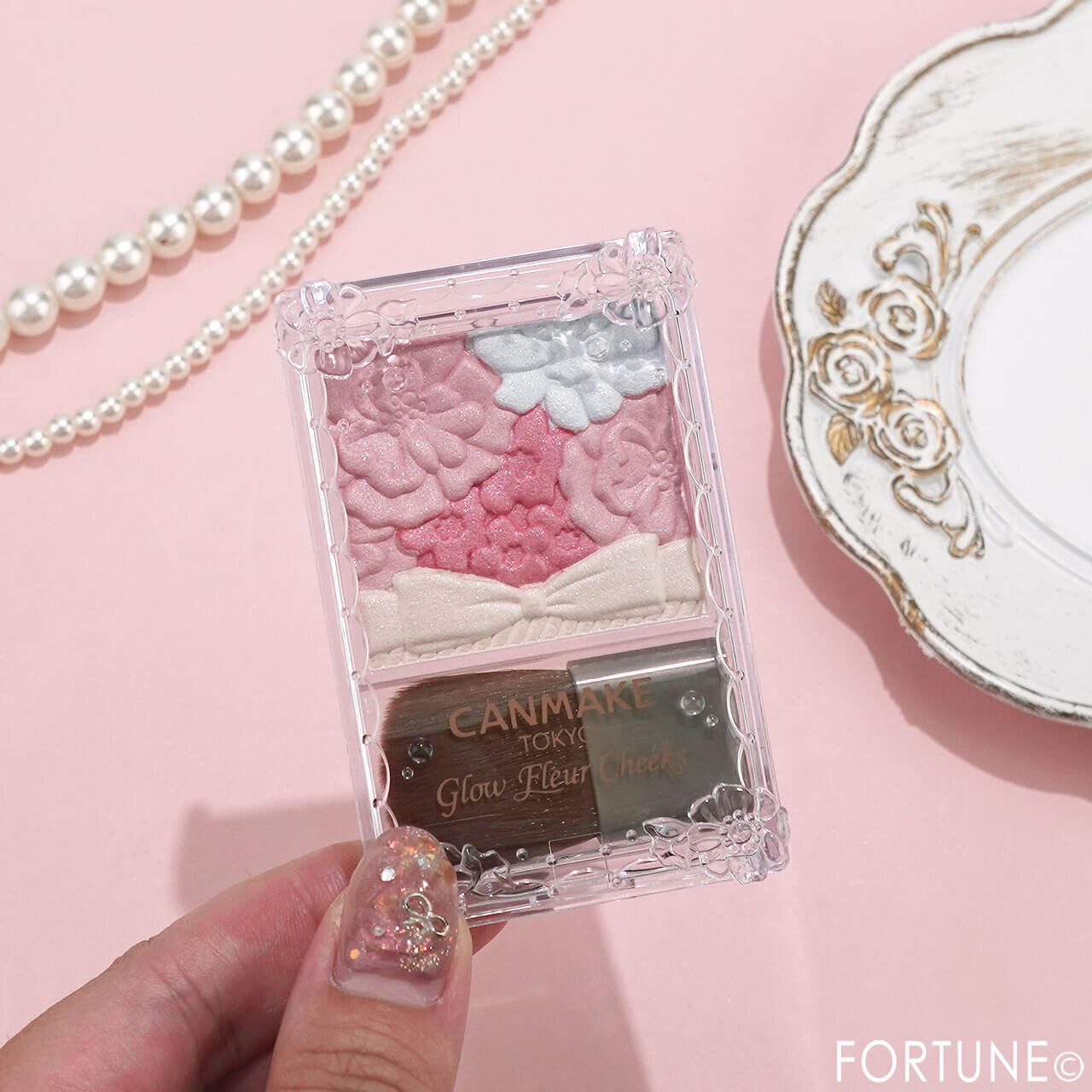 CANMAKE（キャンメイク）　『グロウフルールチークス』　