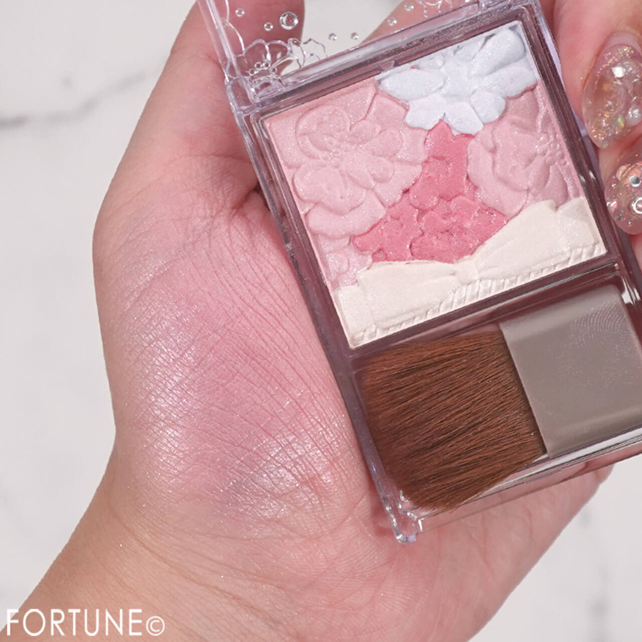 CANMAKE（キャンメイク）　『グロウフルールチークス』　