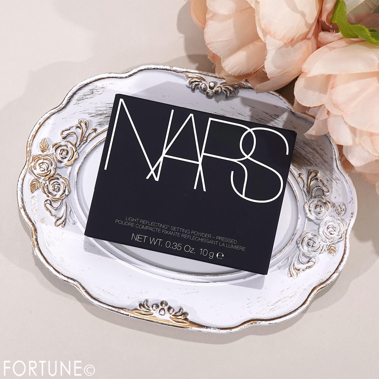 NARS（ナーズ）　ライトリフレクティングセッティングパウダー プレスト N　新色　「05555」