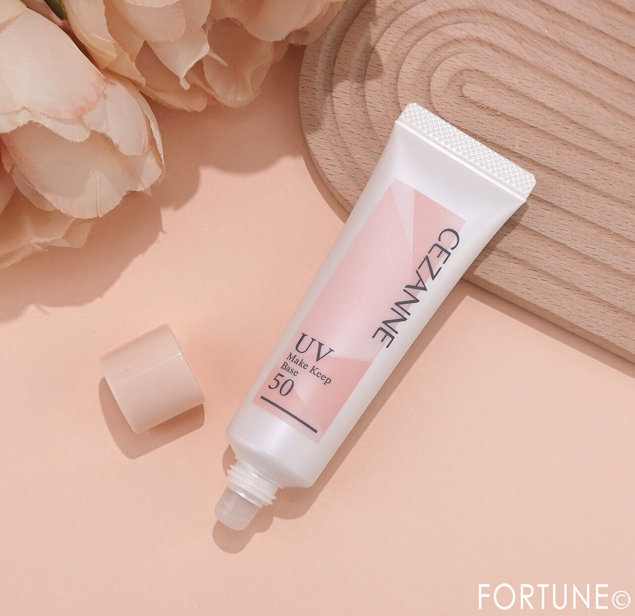 CEZANNE（セザンヌ）　『セザンヌ　皮脂テカリ防止下地50』　