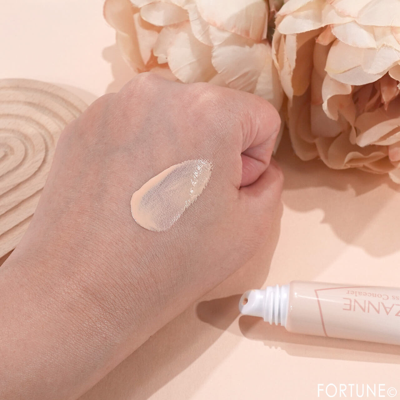 CEZANNE（セザンヌ）　『セザンヌ　毛穴レスコンシーラー』