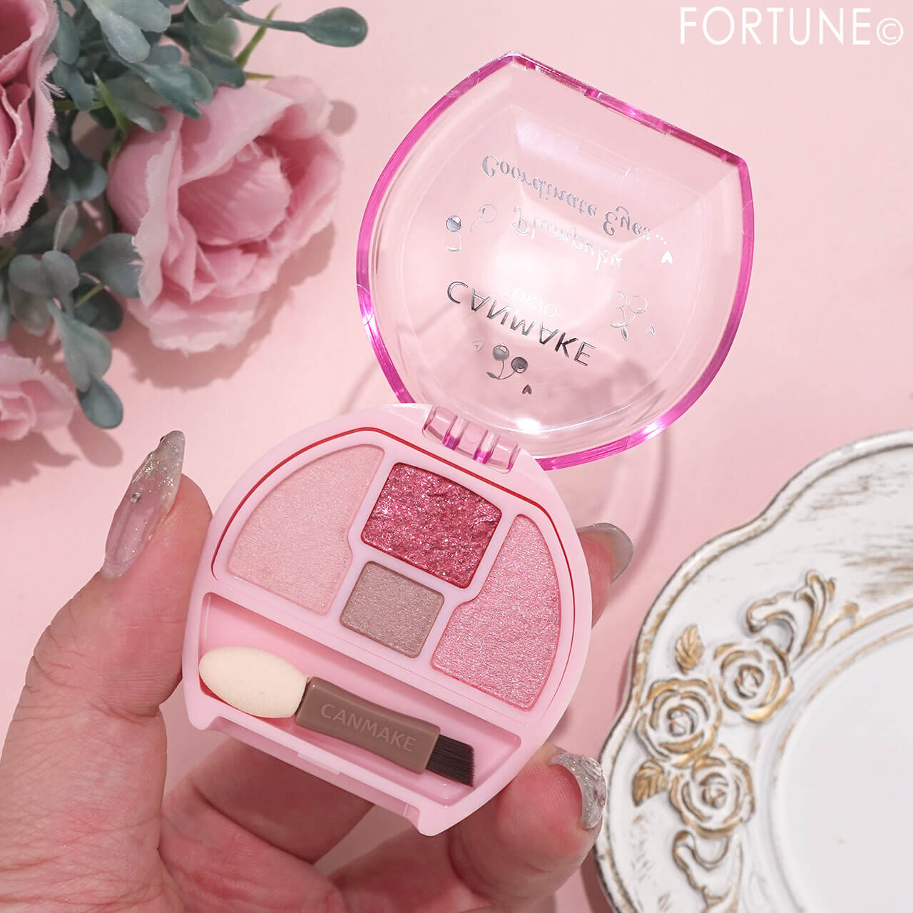 CANMAKE（キャンメイク）『プランぷくコーデアイズ』