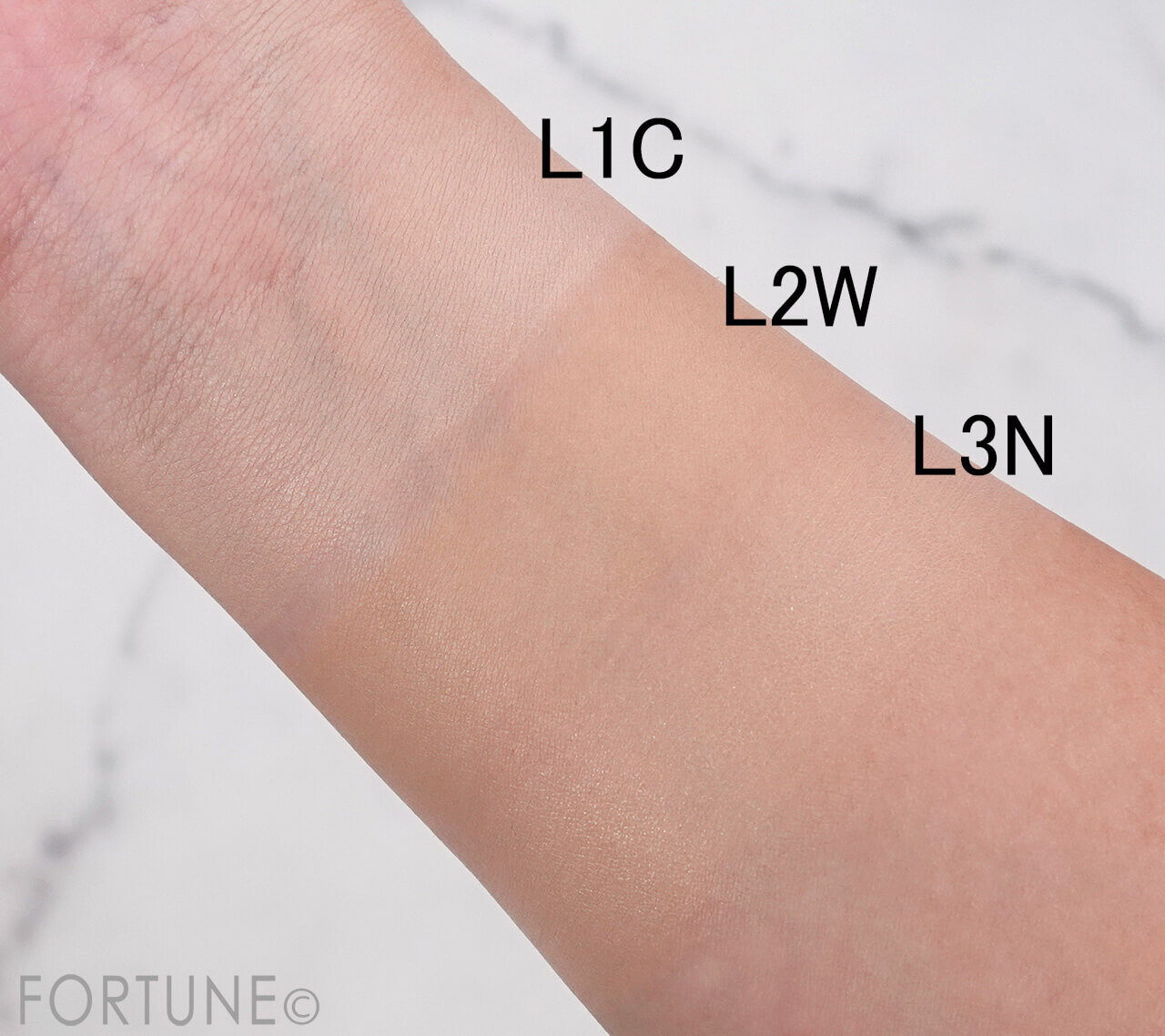 CLARINS（クラランス）　『ダブル セーラム ファンデーション』　LC1 L2W L3N