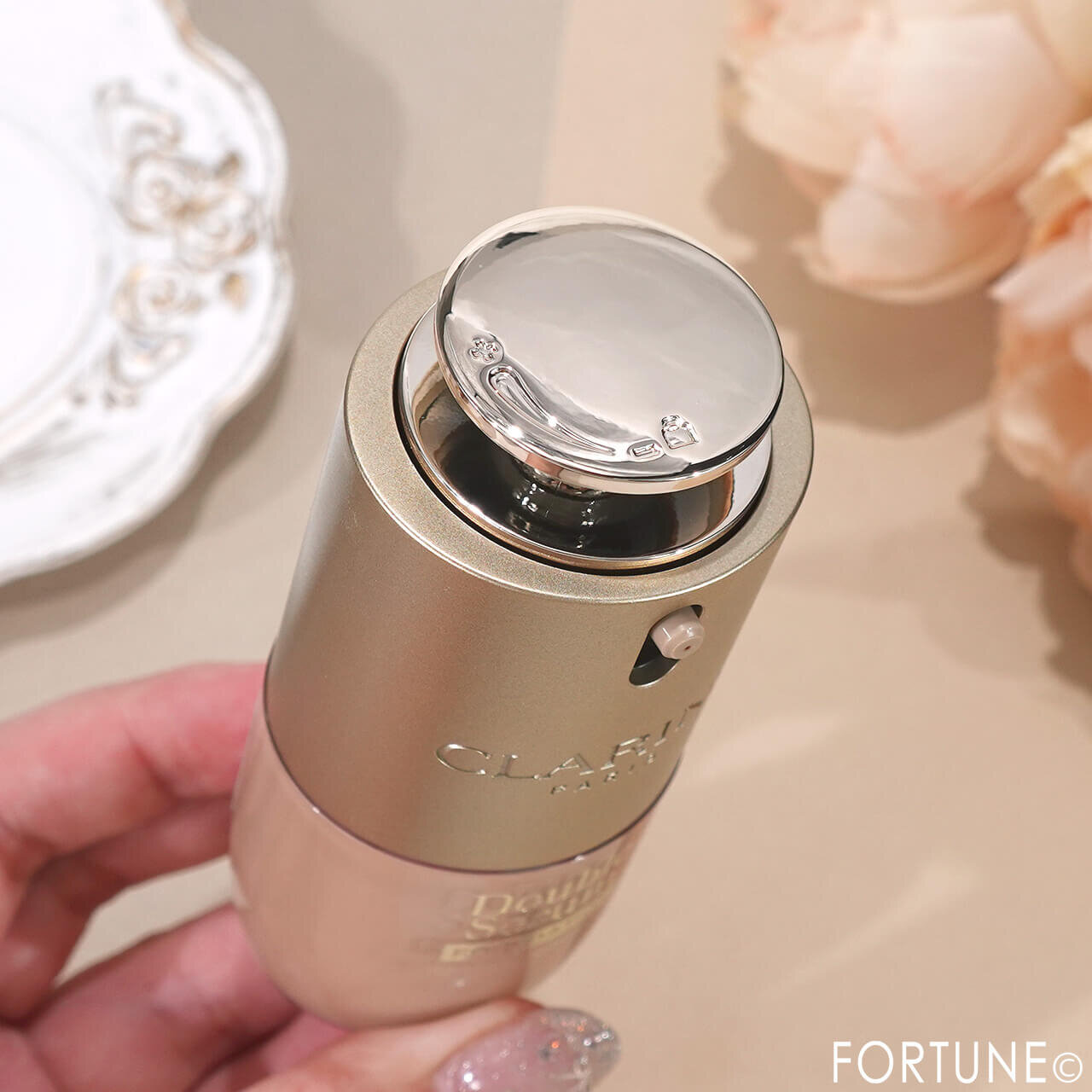 CLARINS（クラランス）　　『ダブル セーラム ファンデーション』　