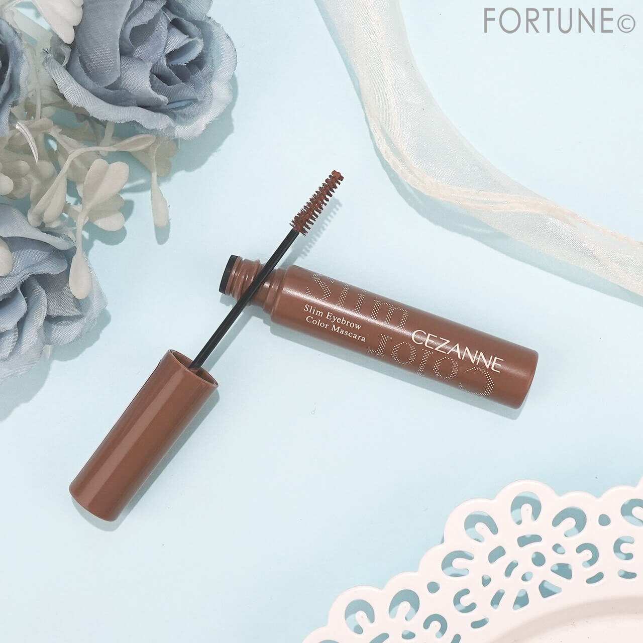 CEZANNE（セザンヌ）　『セザンヌ　極細アイブロウマスカラ』　