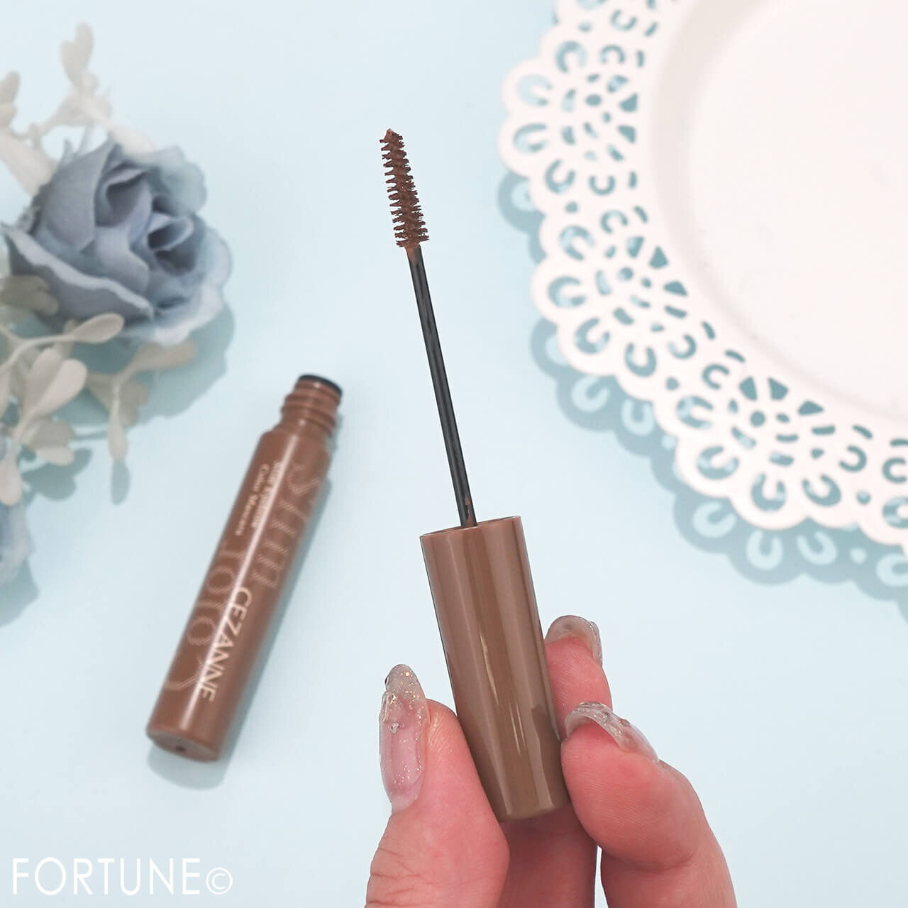 CEZANNE（セザンヌ）　『セザンヌ　極細アイブロウマスカラ』　