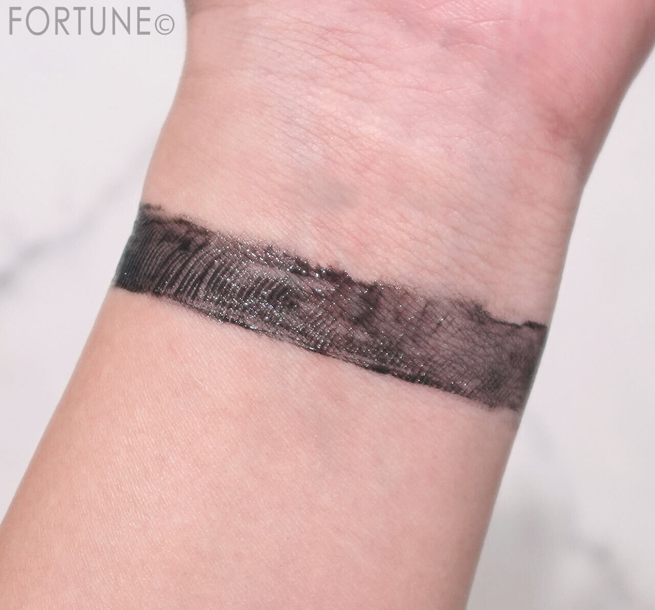 ettusais（エテュセ）　　『エテュセ　マスカラ　エクストラ　ロング』　01