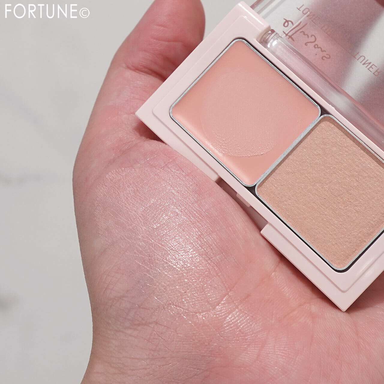 ettusais（エテュセ）　　『エテュセ　トーンアップ　アイチューナー』　