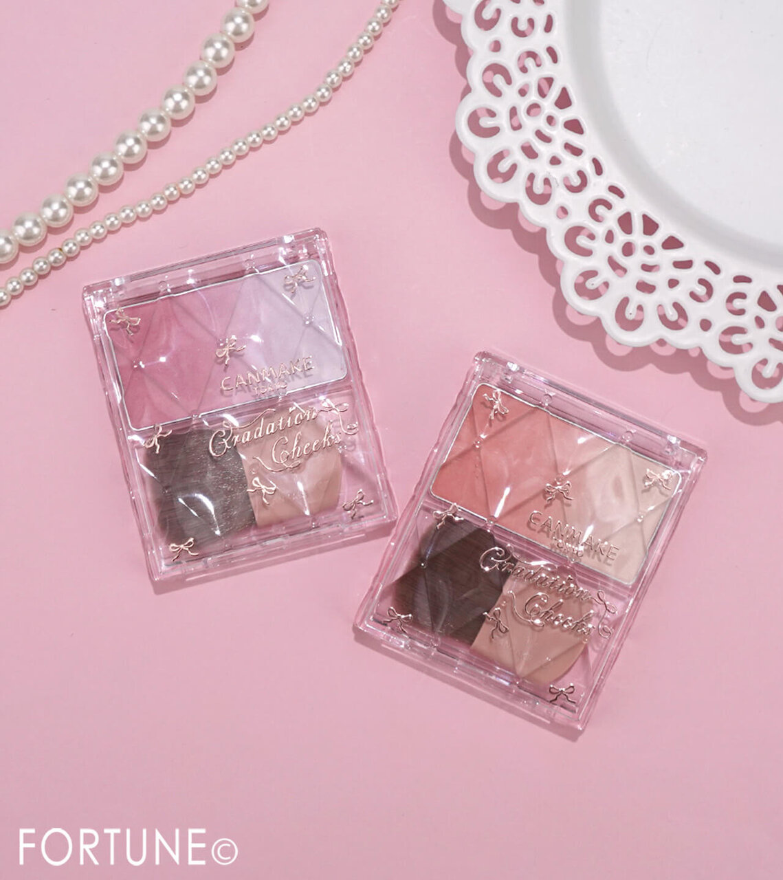 CANMAKE（キャンメイク）　『グラデーションチークス』　