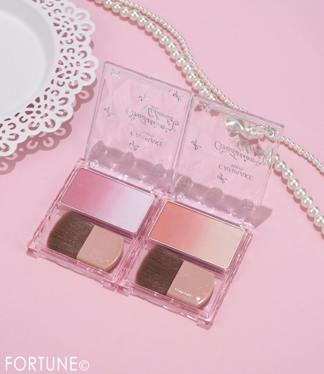 CANMAKE（キャンメイク）　『グラデーションチークス』　