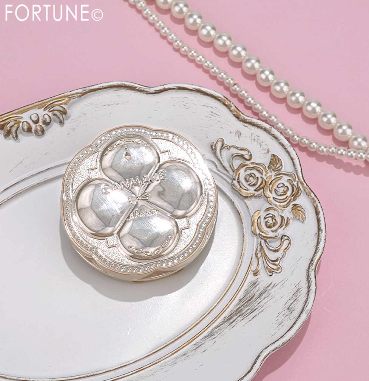 CANMAKE（キャンメイク）　『マシュマロフィニッシュパウダー　～Abloom～ mini』