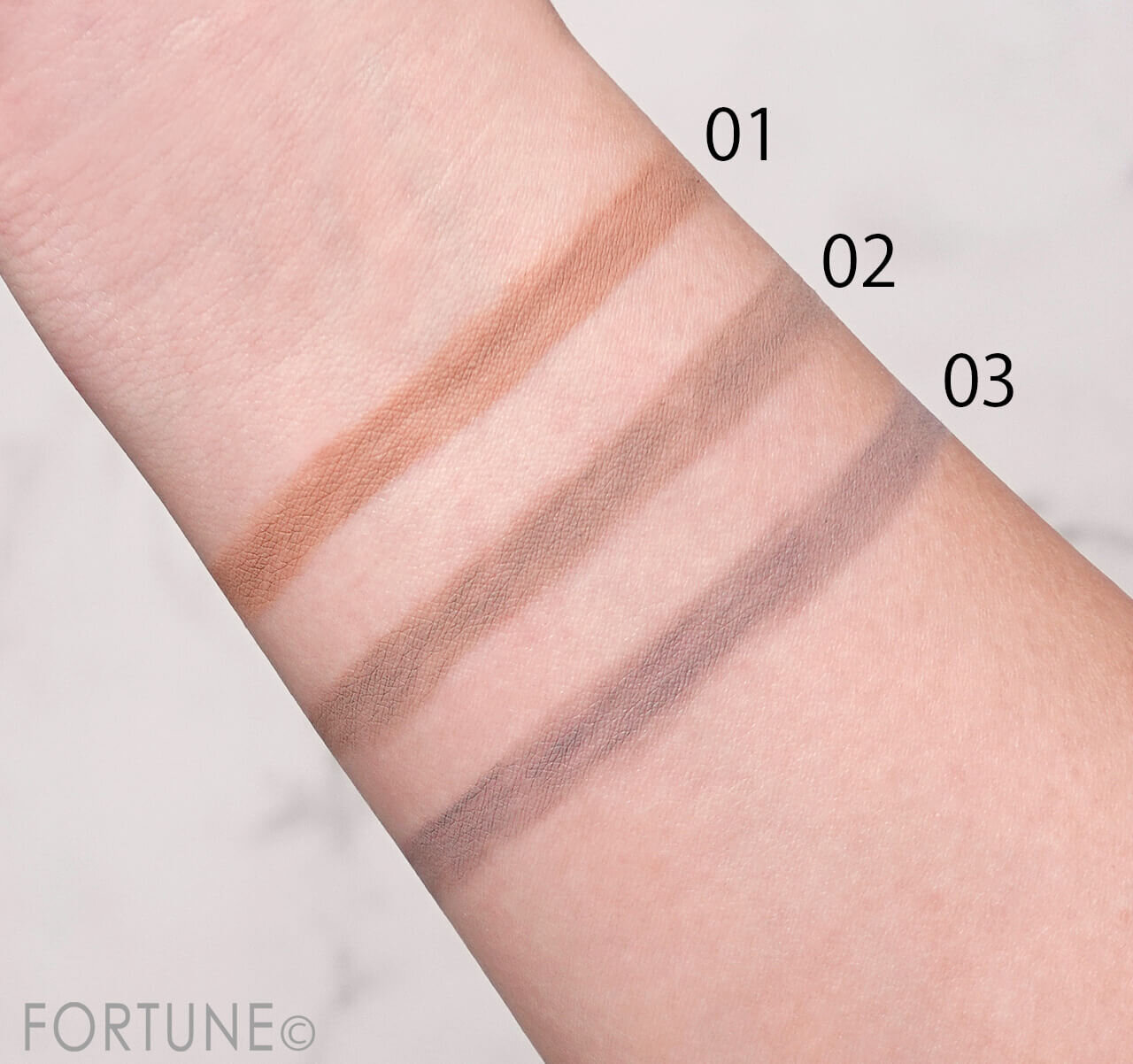 KiSS（キス）　『キス　うす眉メーカー ペンシル』　01　02　03