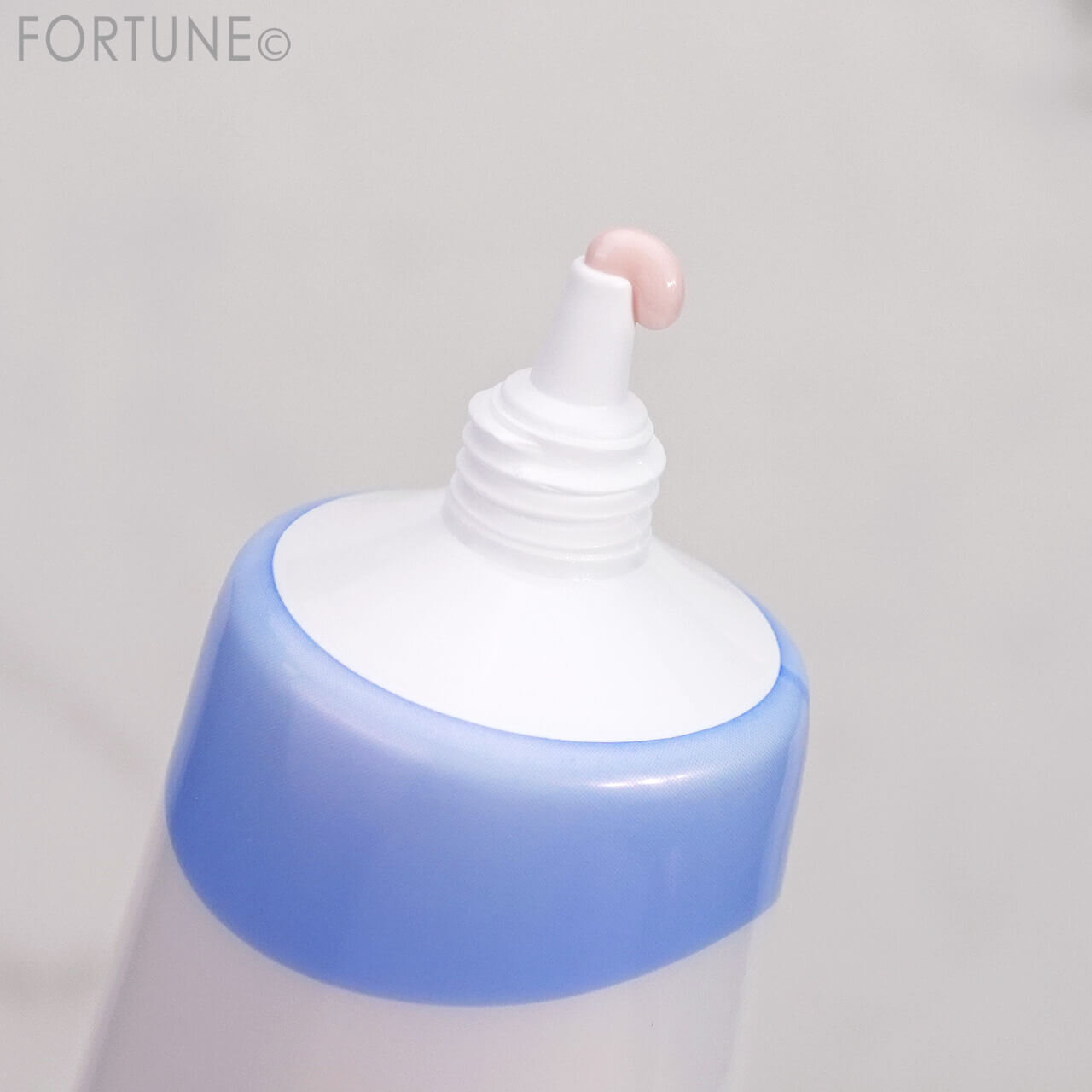 Luarine（ルアリン）　　『ルアリン　ピュアグロウセラム　UV プライマー』