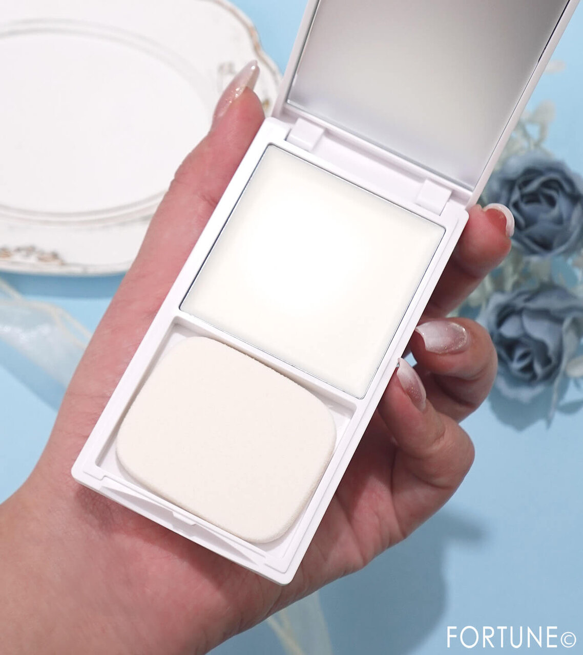 REVLON（レブロン）　　『レブロン フォトレディ アンチ シャイン バーム』