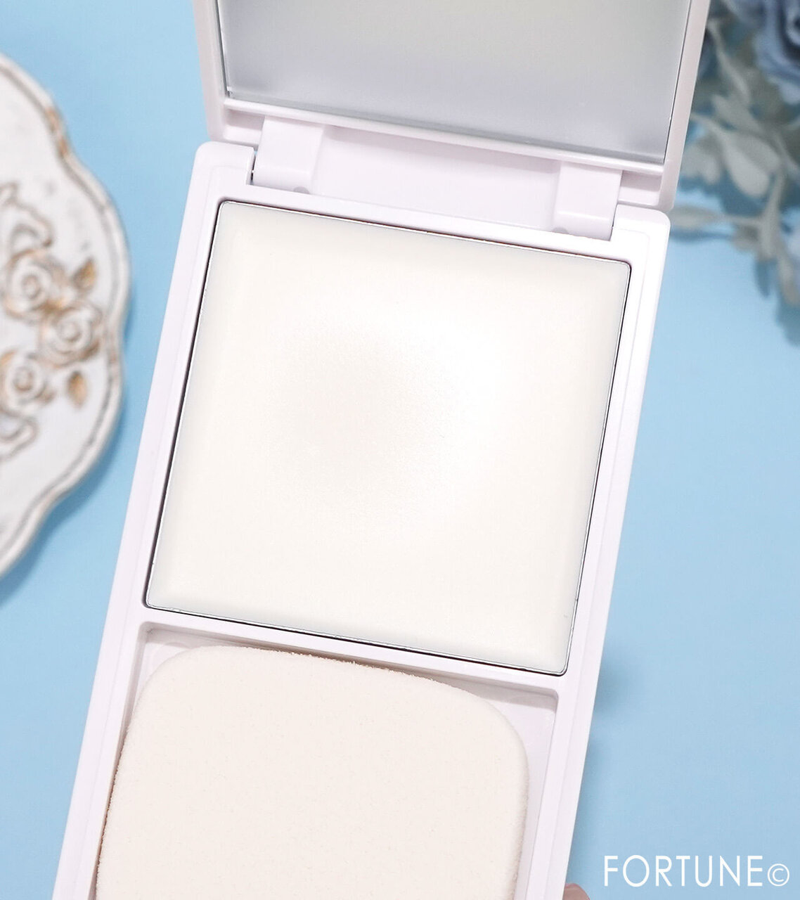 REVLON（レブロン）　　『レブロン フォトレディ アンチ シャイン バーム』