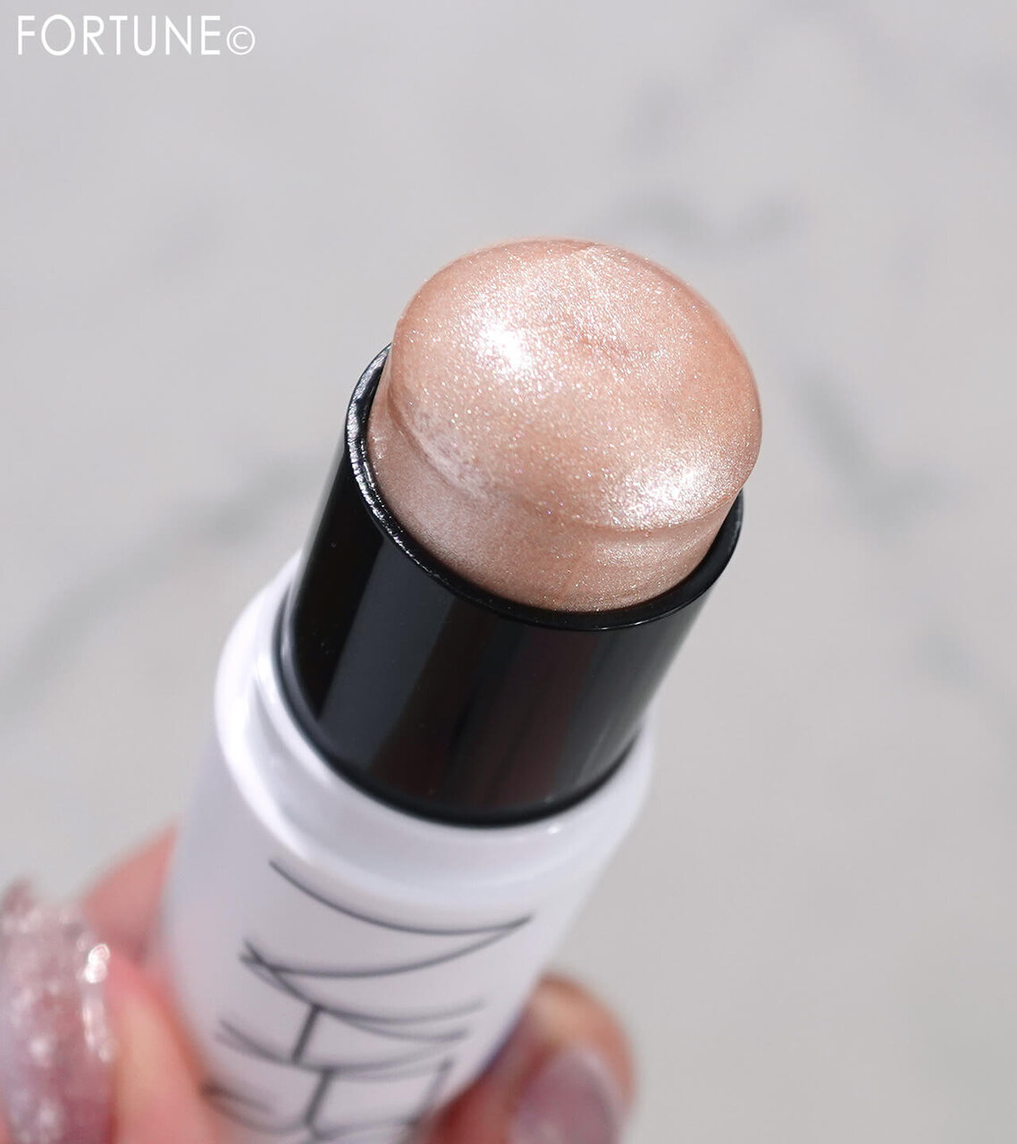 NARS（ナーズ）　ライトリフレクティング ルミナイジングスティック