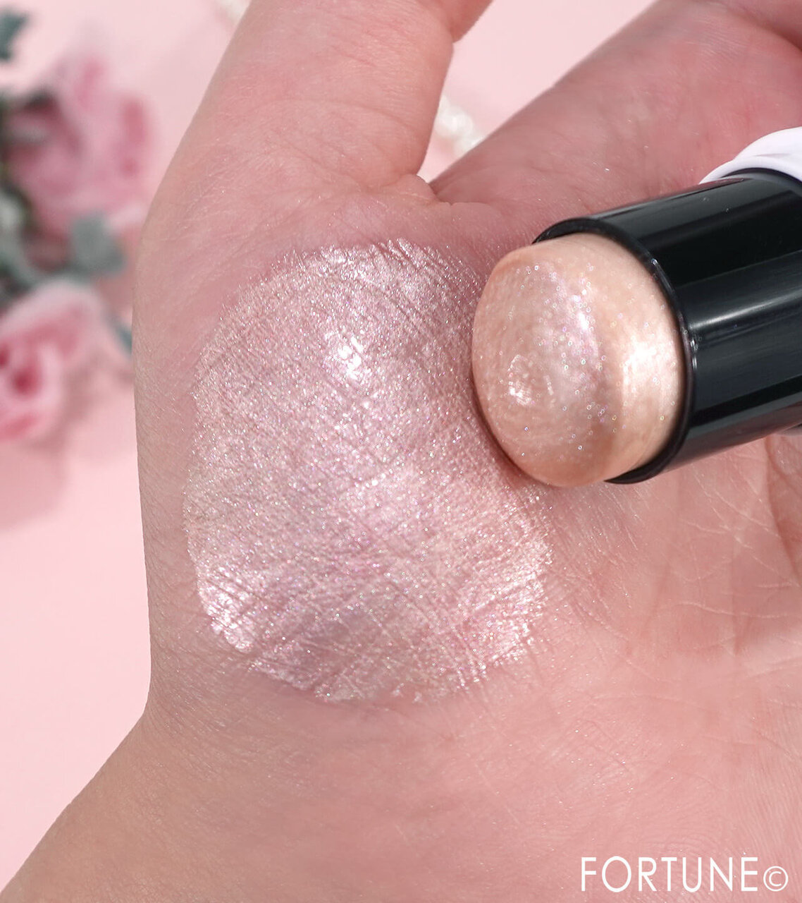 NARS（ナーズ）　ライトリフレクティング ルミナイジングスティック