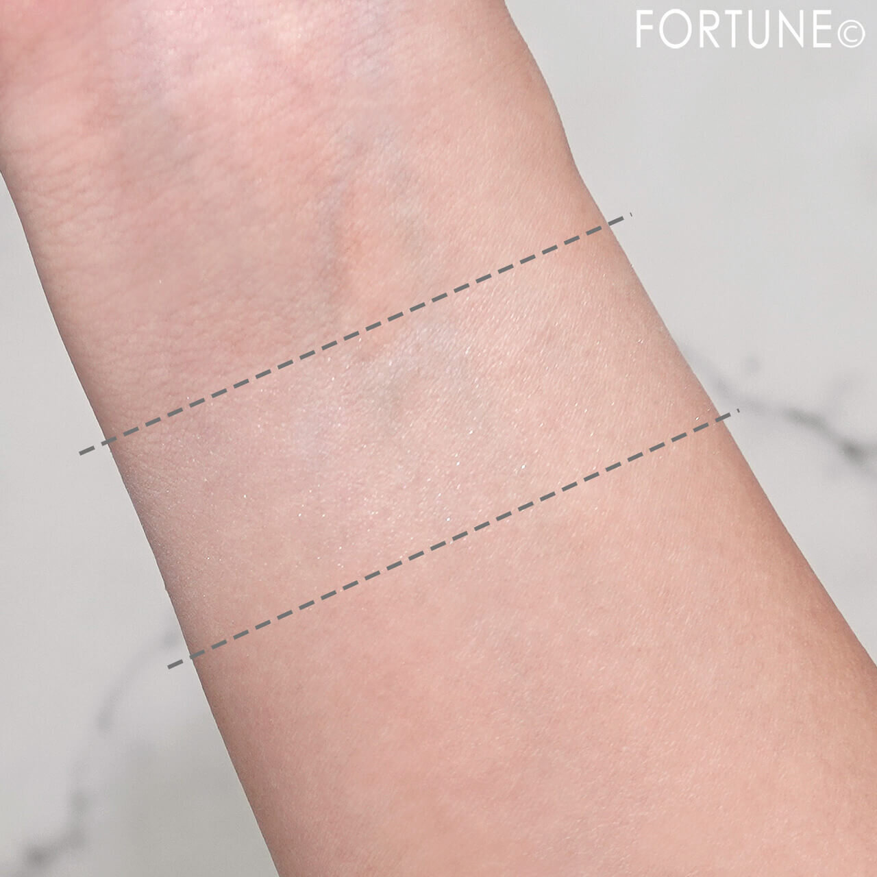 CANMAKE（キャンメイク） 『クリアヴェールセッティングパウダー』　01