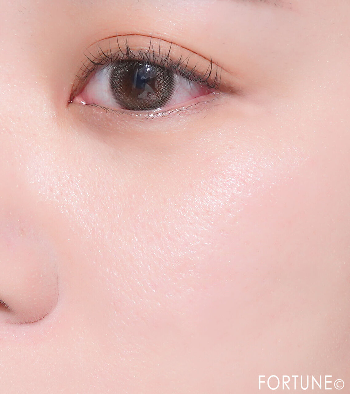 CANMAKE（キャンメイク） 『クリアヴェールセッティングパウダー』01