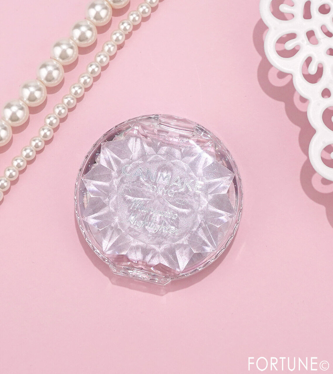 CANMAKE（キャンメイク）　『むにゅっとハイライター』